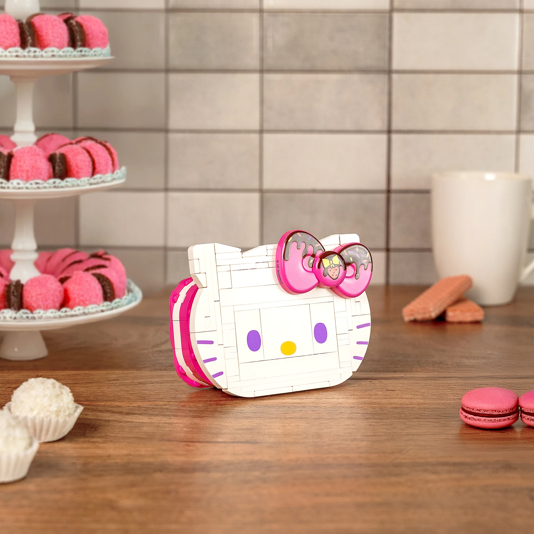 Hello Kitty Dessert Box - Image 3