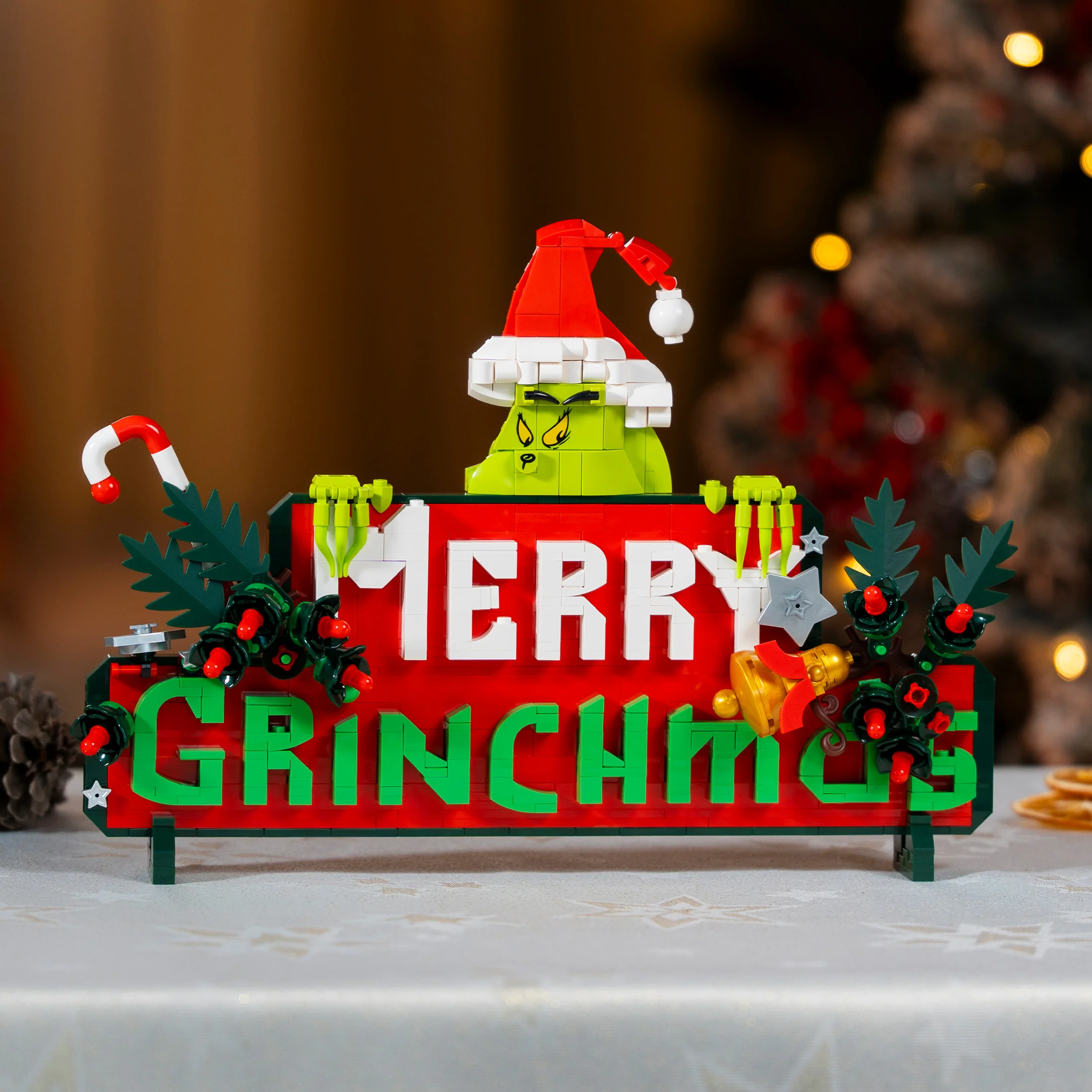 Merry Grinchmas Sign - Image 3